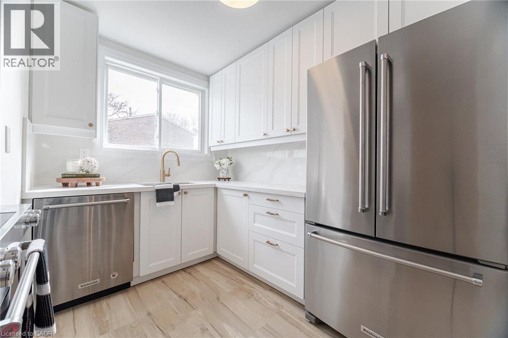 120 Quigley Road Unit# 19, Hamilton, Ontario  L8K 6L4 - Photo 11 - 40773739