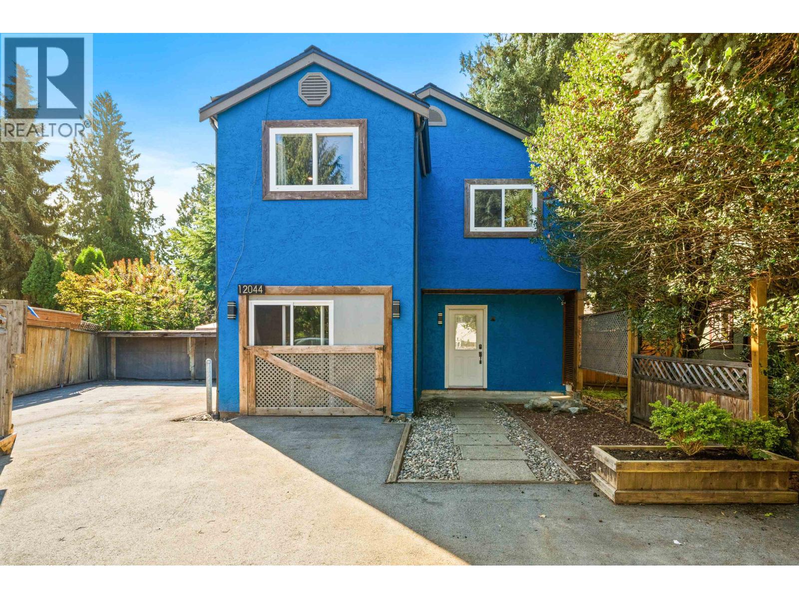 12044 MCINTYRE COURT, Maple Ridge, British Columbia