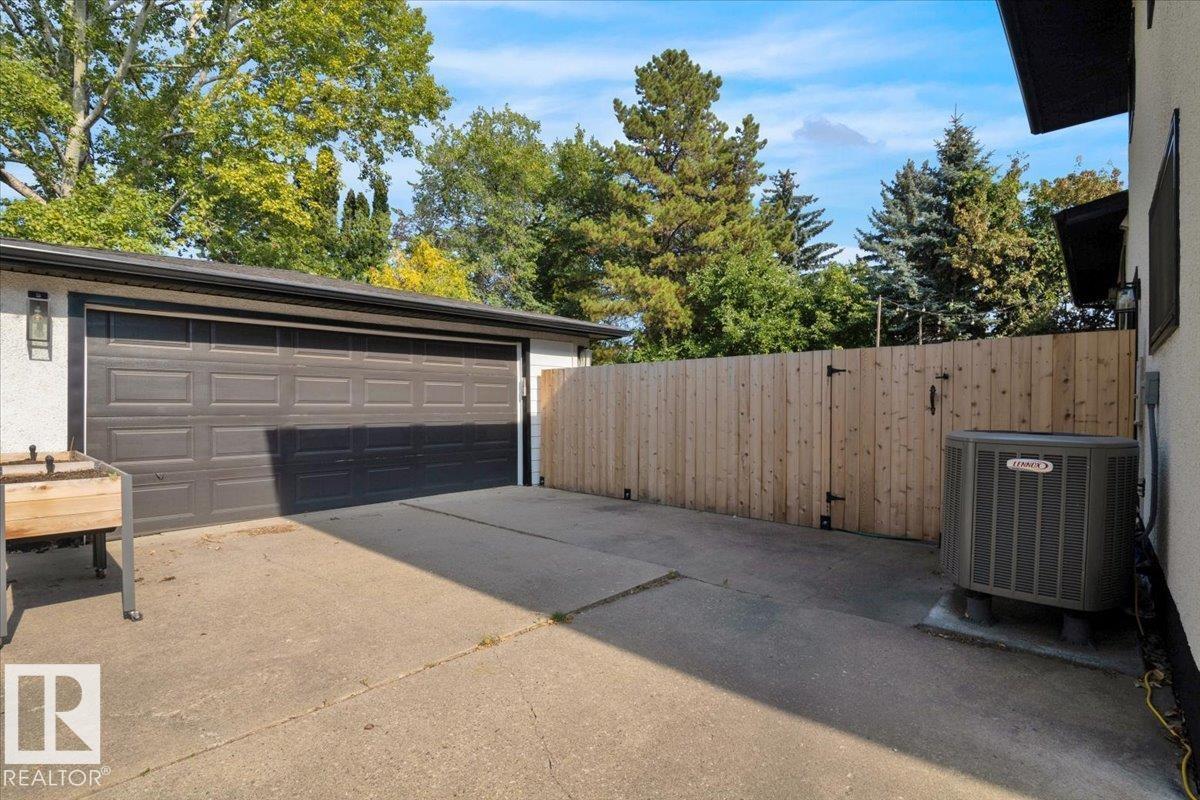 16204 Patricia Dr Nw, Edmonton, Alberta  T5R 5N5 - Photo 56 - E4458292
