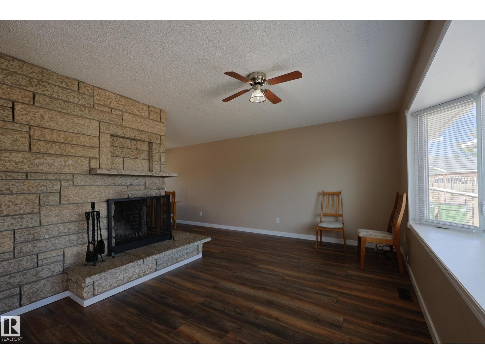 5324 49 Av, Onoway, Alberta  T0E 1V0 - Photo 11 - E4459756