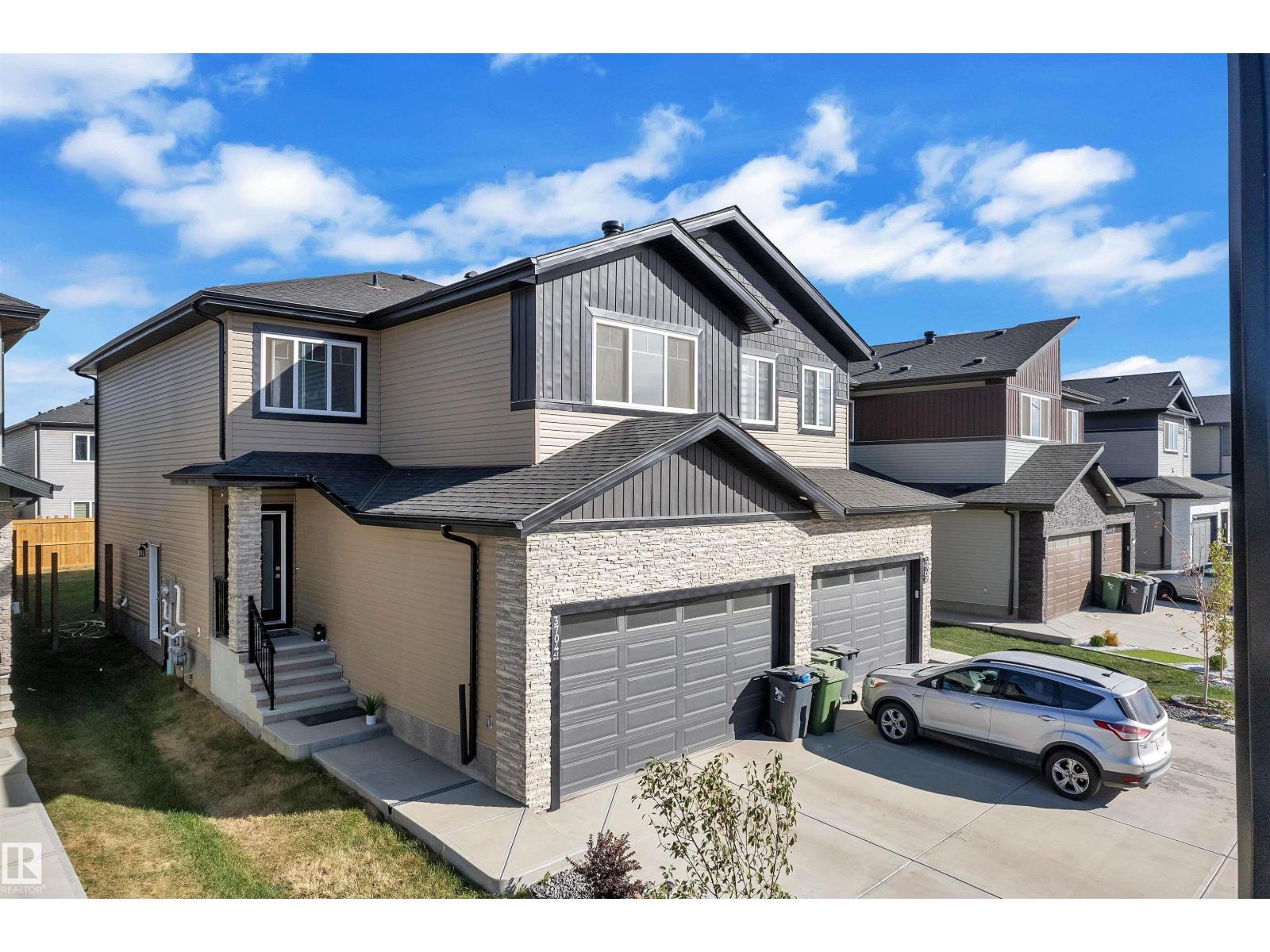 3704 41 Av, Beaumont, Alberta  T4X 3B4 - Photo 2 - E4459757