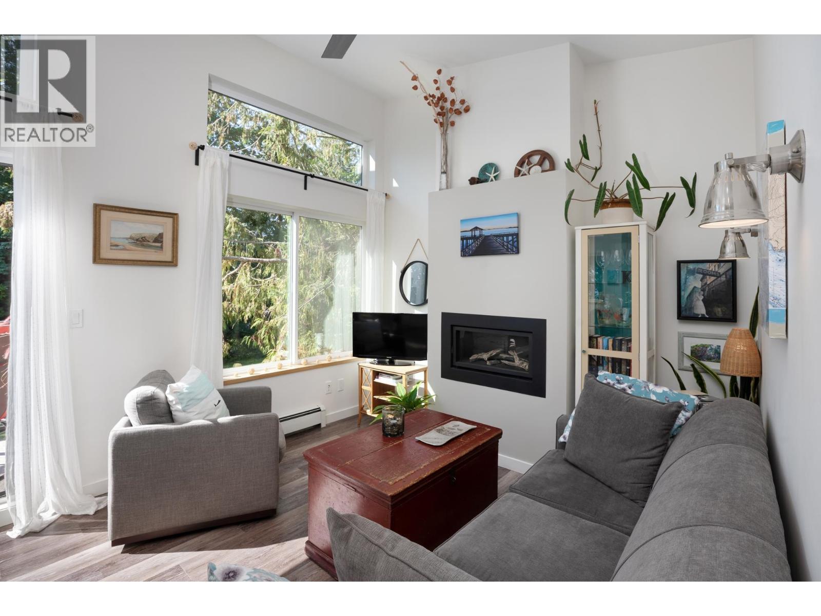 7835 Redrooffs Road, Halfmoon Bay, British Columbia  V7Z 1A4 - Photo 15 - R3052783