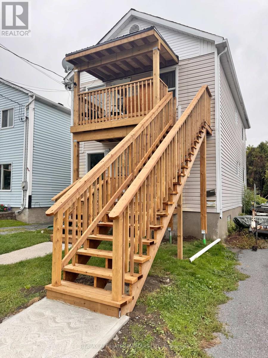 72 Lefebvre Avenue, Cornwall, Ontario  K6H 5G5 - Photo 3 - X12429852