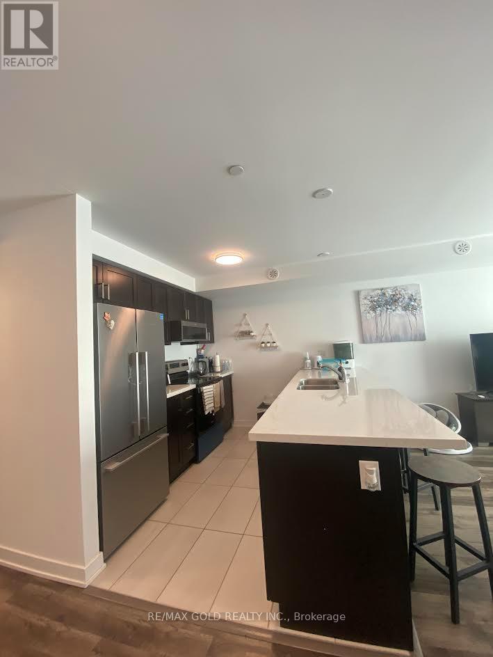 9 - 165 Veterans Drive, Brampton, Ontario  L7A 0T8 - Photo 5 - W12428257