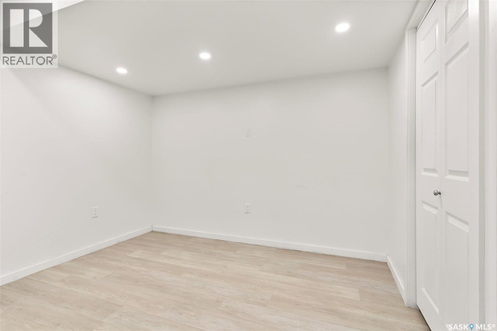 3309 Favel Drive, Regina, Saskatchewan  S4V 4B2 - Photo 34 - SK015640