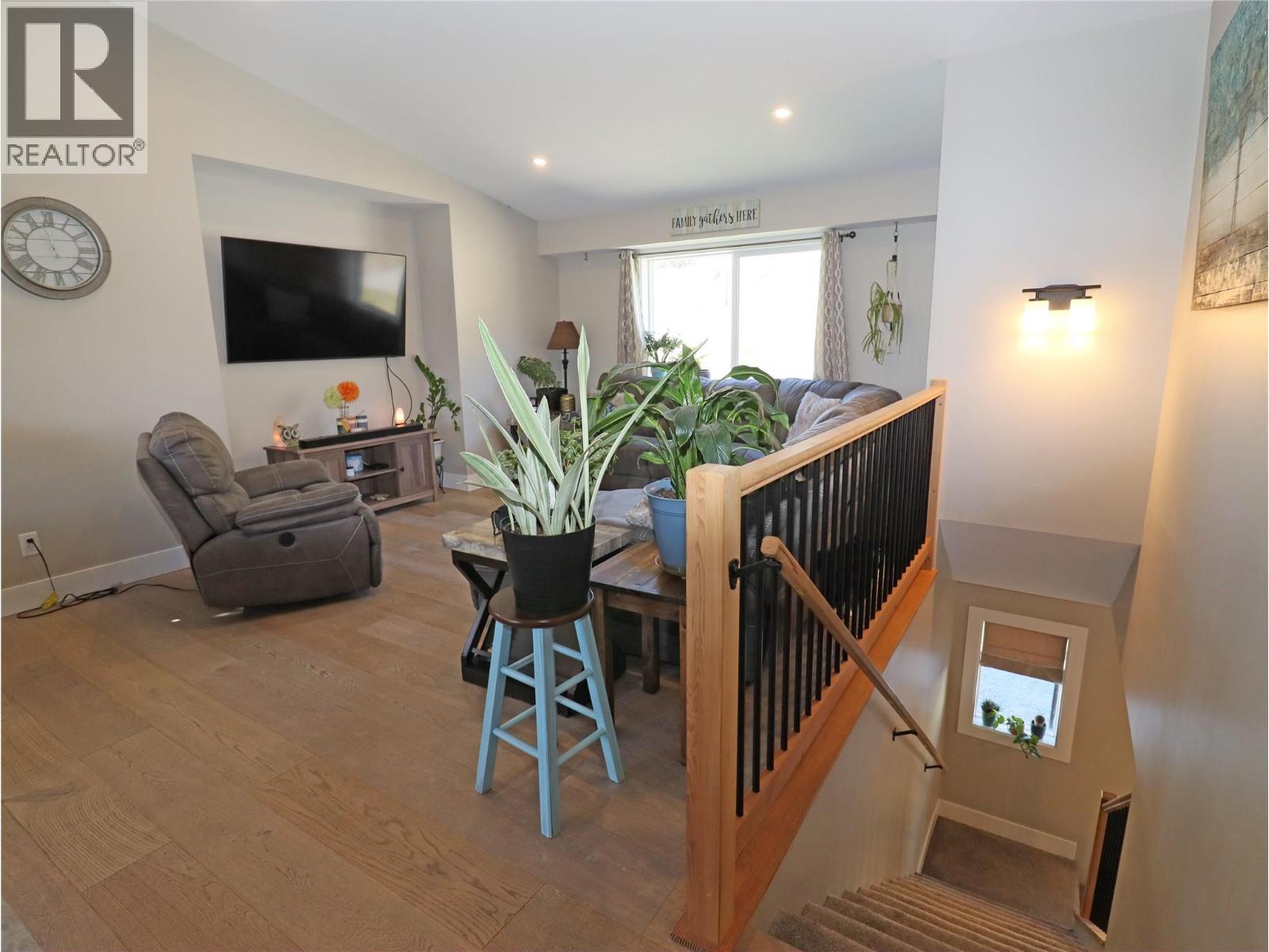 3600 Hall Frontage Road, Grand Forks, British Columbia  V0H 1H5 - Photo 13 - 10364162