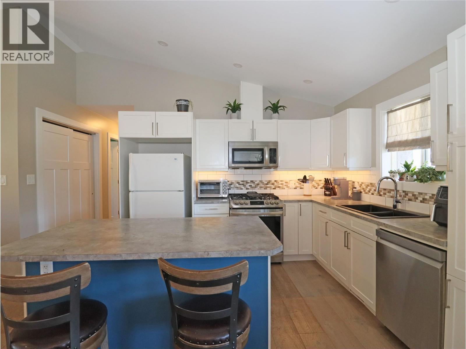 3600 Hall Frontage Road, Grand Forks, British Columbia  V0H 1H5 - Photo 11 - 10364162