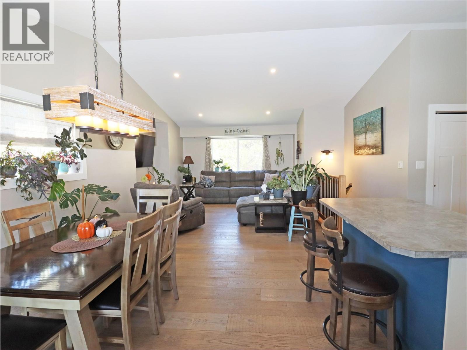 3600 Hall Frontage Road, Grand Forks, British Columbia  V0H 1H5 - Photo 10 - 10364162