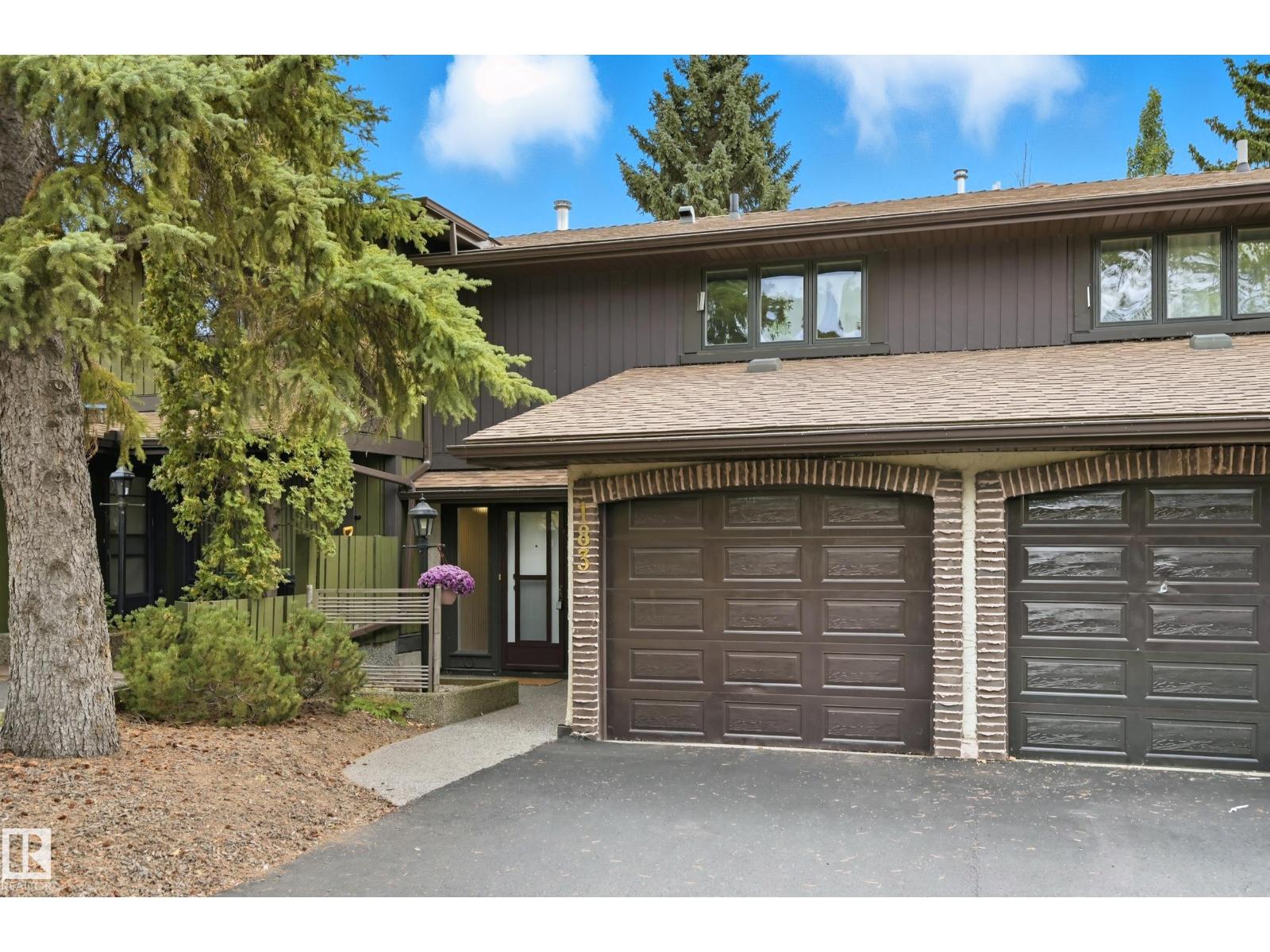 183 Hearthstone Nw, Edmonton, Alberta  T6H 5E5 - Photo 3 - E4459759
