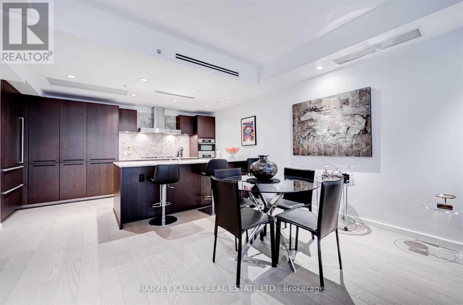 2508 - 180 University Avenue, Toronto, Ontario  M5H 0A2 - Photo 14 - C12429841