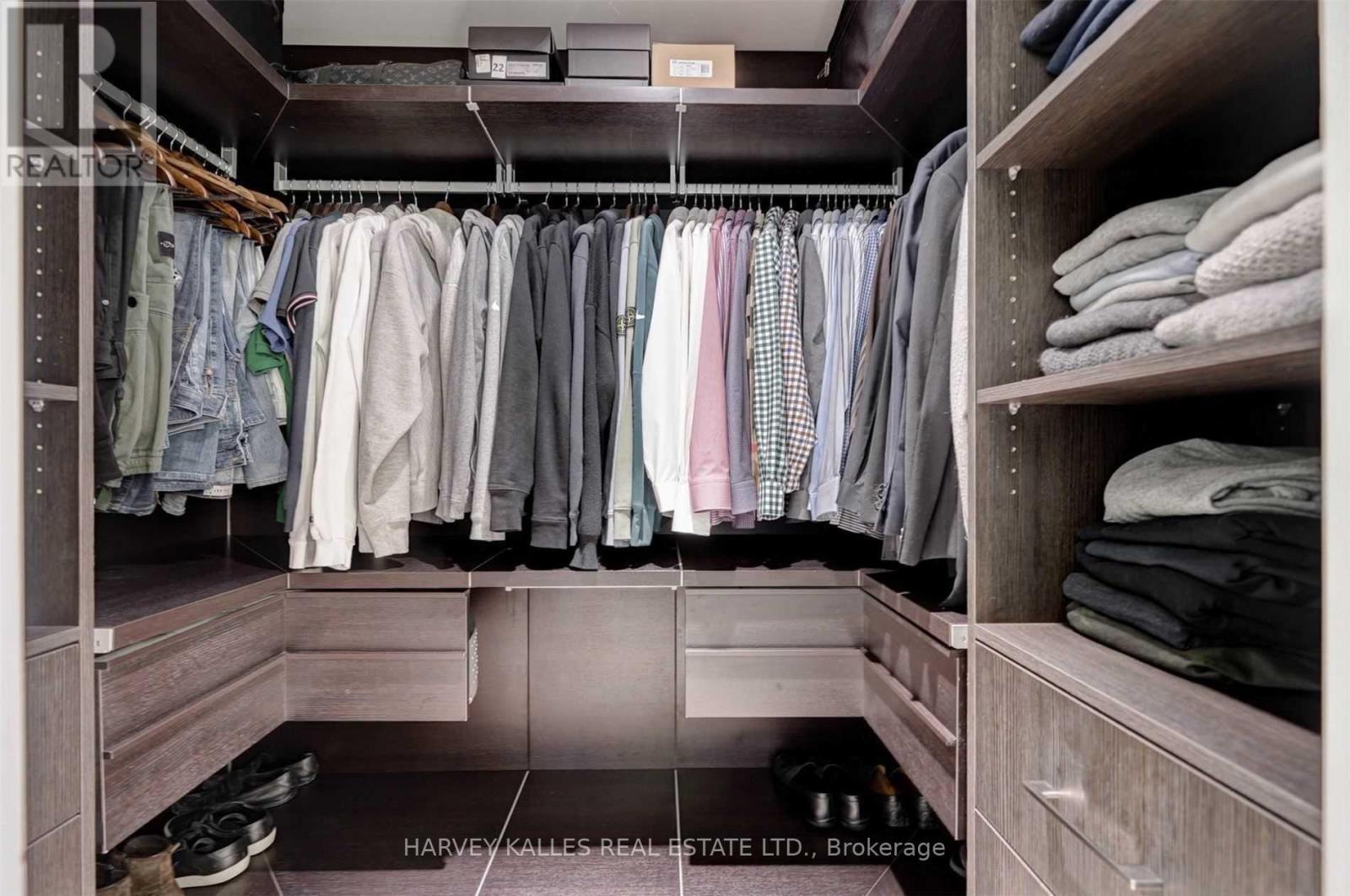 2508 - 180 University Avenue, Toronto, Ontario  M5H 0A2 - Photo 29 - C12429841