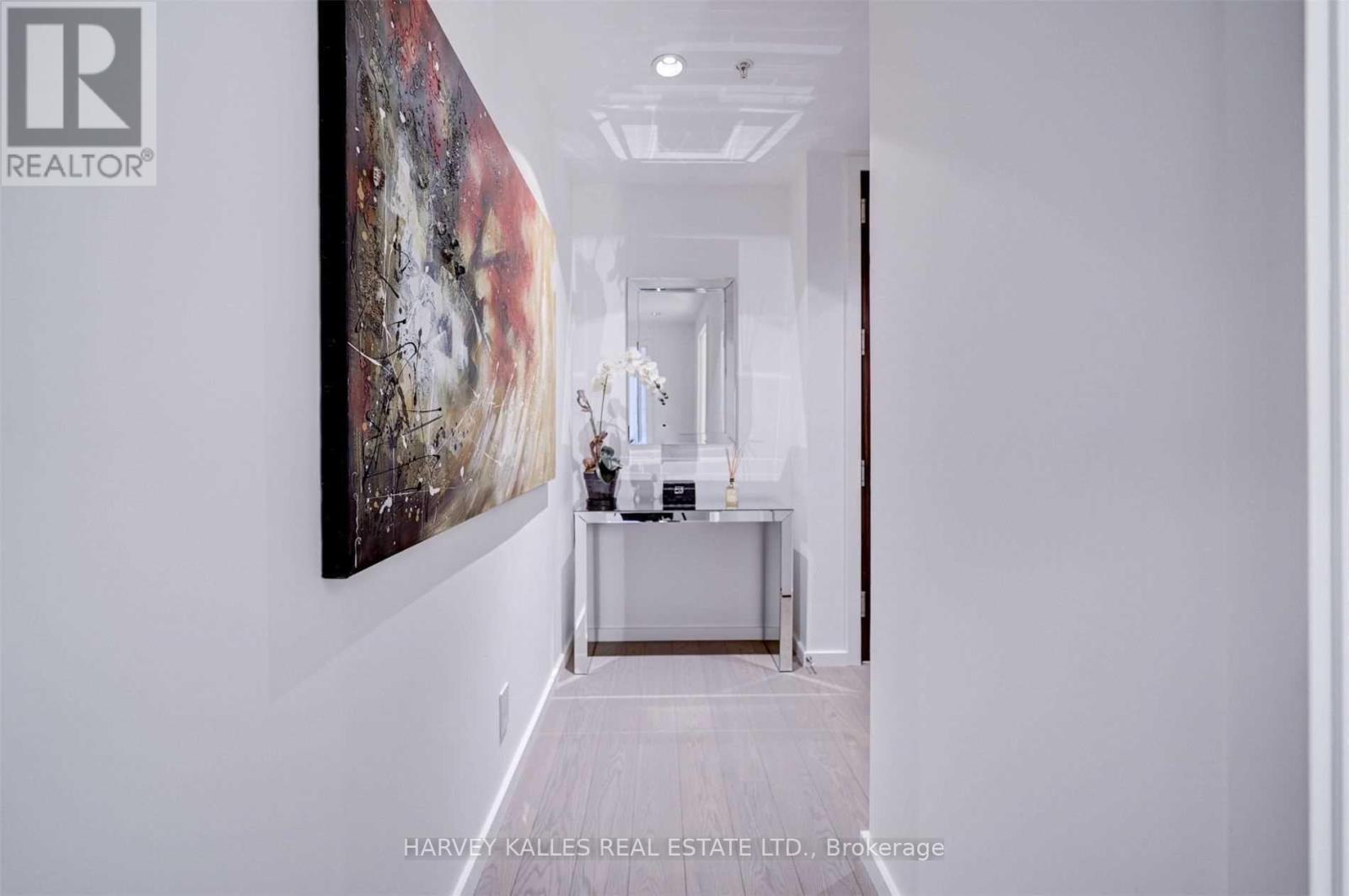 2508 - 180 University Avenue, Toronto, Ontario  M5H 0A2 - Photo 7 - C12429841