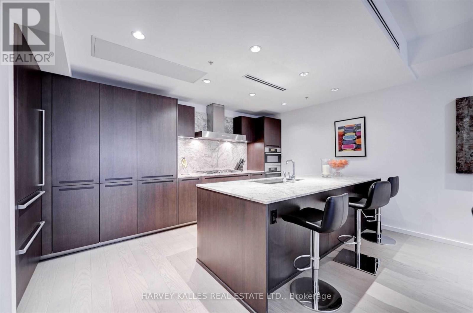 2508 - 180 University Avenue, Toronto, Ontario  M5H 0A2 - Photo 8 - C12429841
