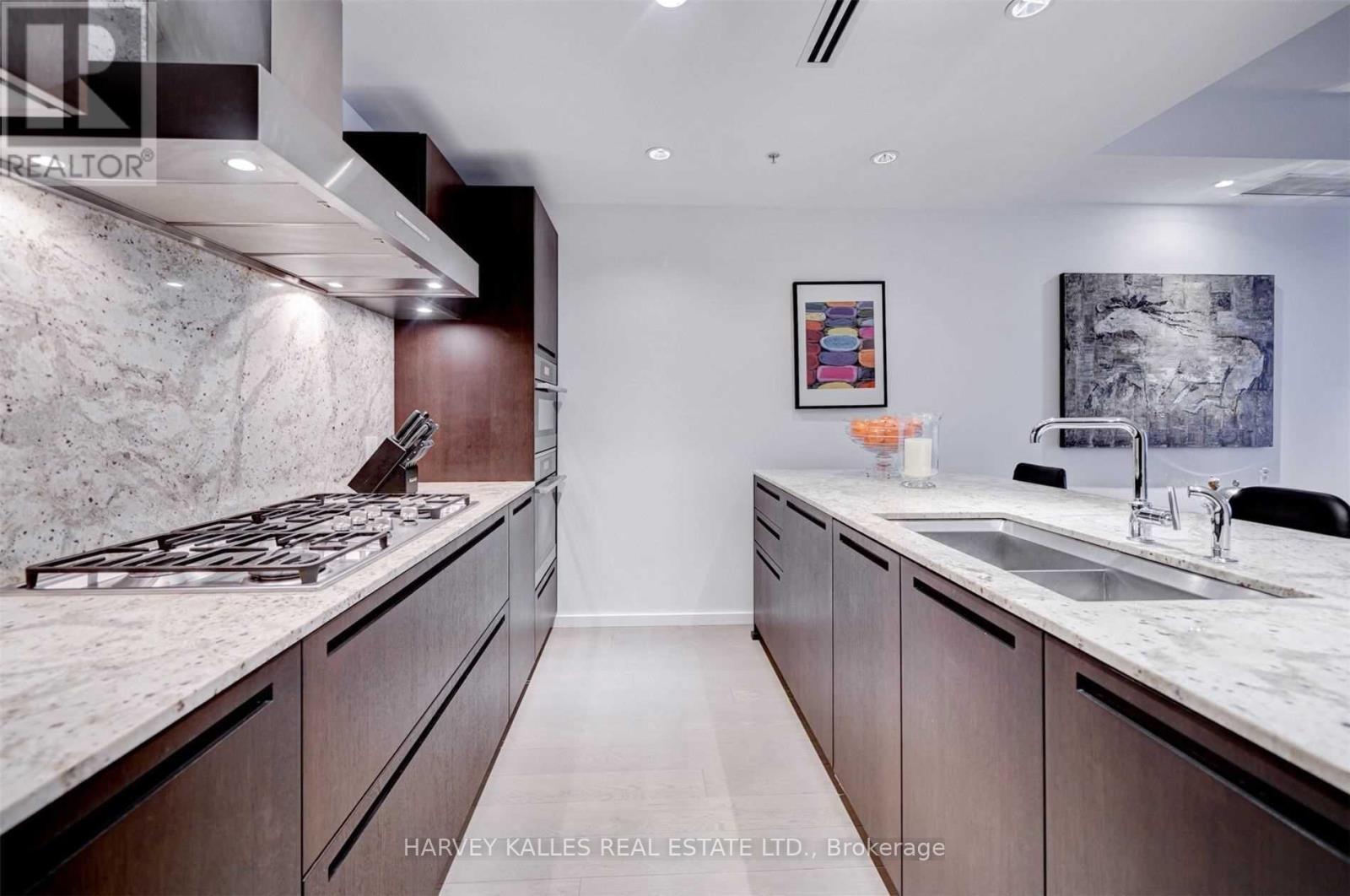 2508 - 180 University Avenue, Toronto, Ontario  M5H 0A2 - Photo 9 - C12429841