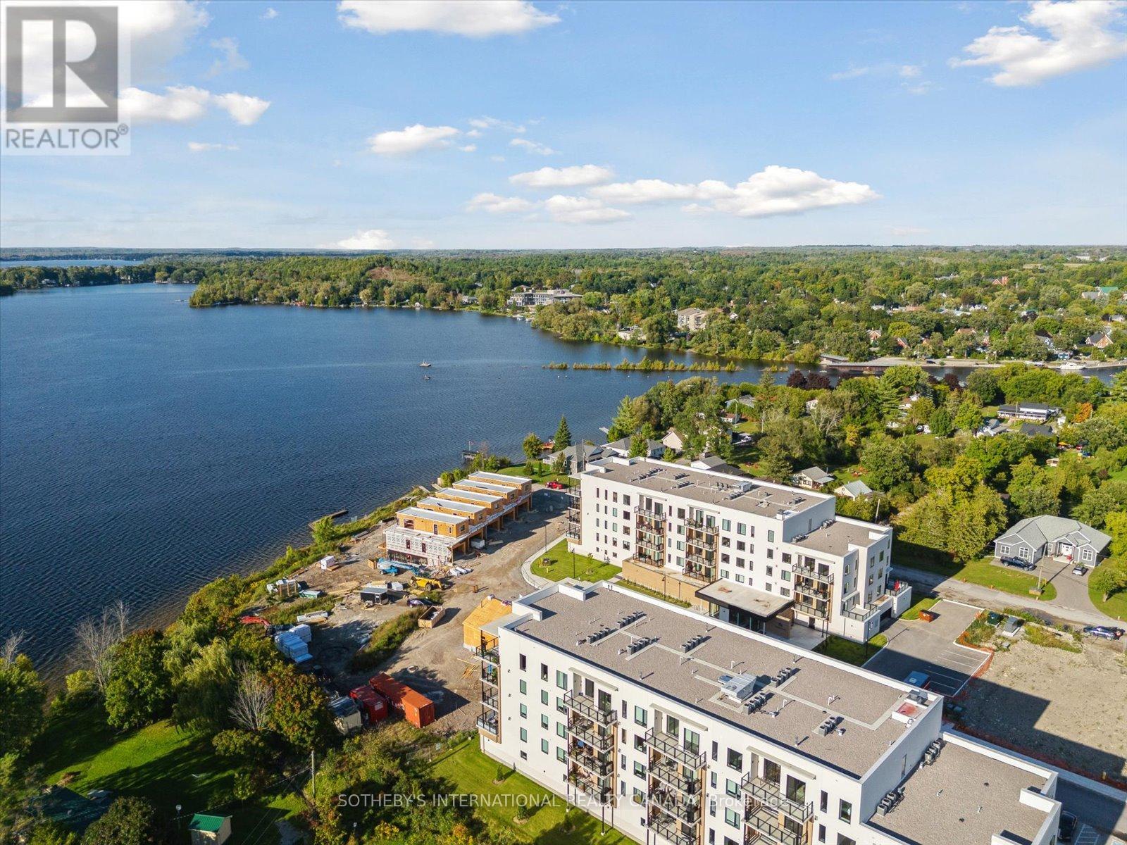 17 - 19 West St N Street, Kawartha Lakes, Ontario  K0M 1N0 - Photo 2 - X12423920