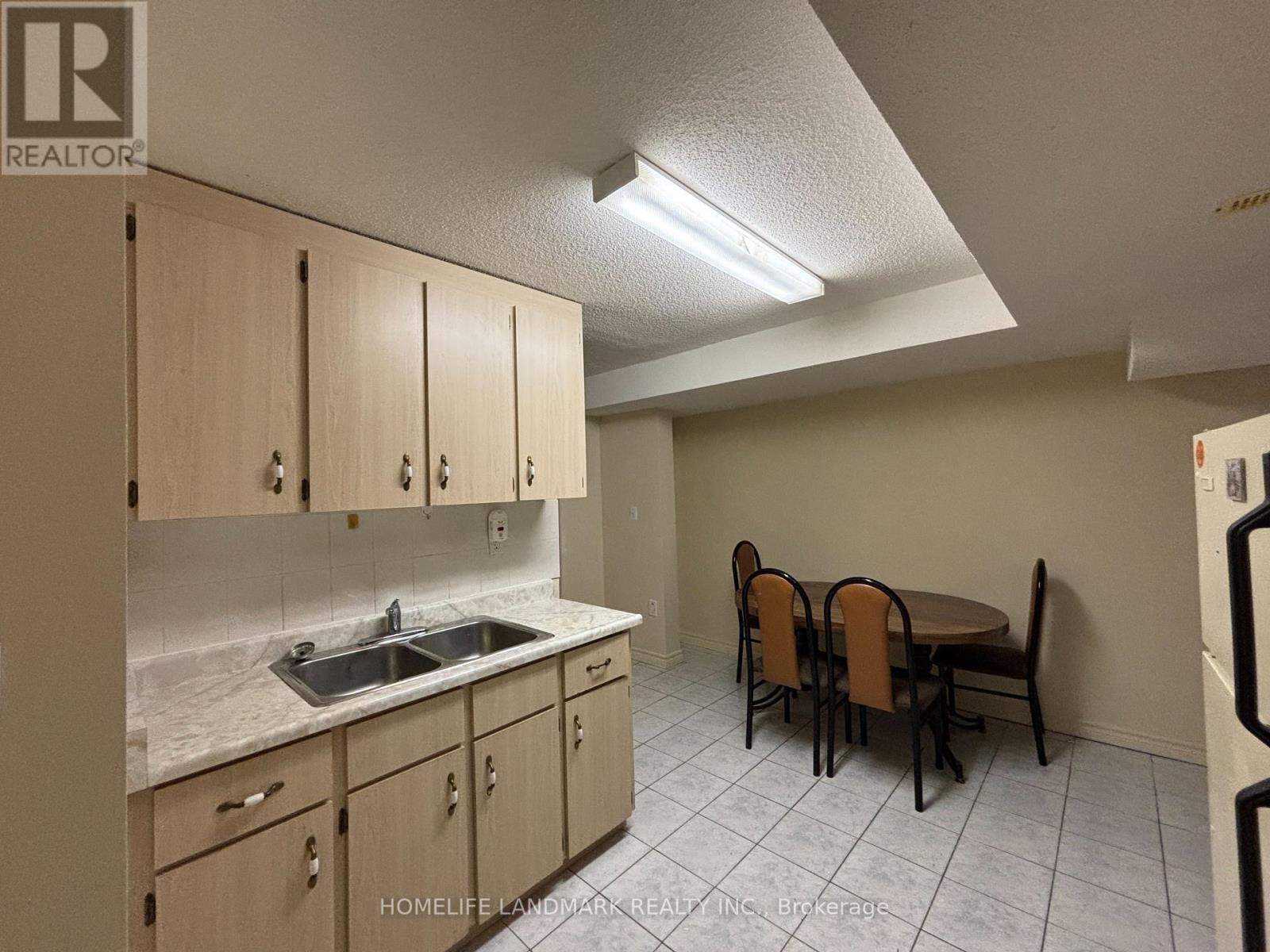28 Stonebridge Boulevard, Toronto, Ontario  M1W 4A7 - Photo 27 - E12429870