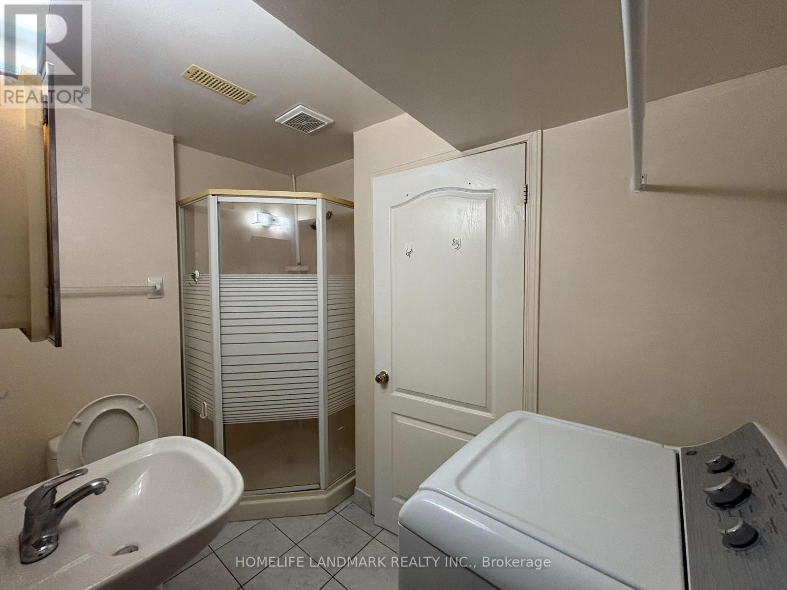 28 Stonebridge Boulevard, Toronto, Ontario  M1W 4A7 - Photo 32 - E12429870