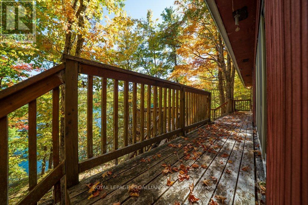 1042 East Flieler Lane, Frontenac, Ontario K0H 1K0 - Photo 10 - X12429865