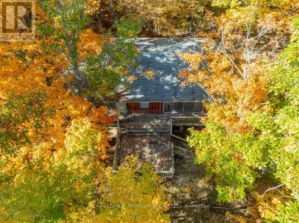 1042 East Flieler Lane, Frontenac, Ontario K0H 1K0 - Photo 39 - X12429865