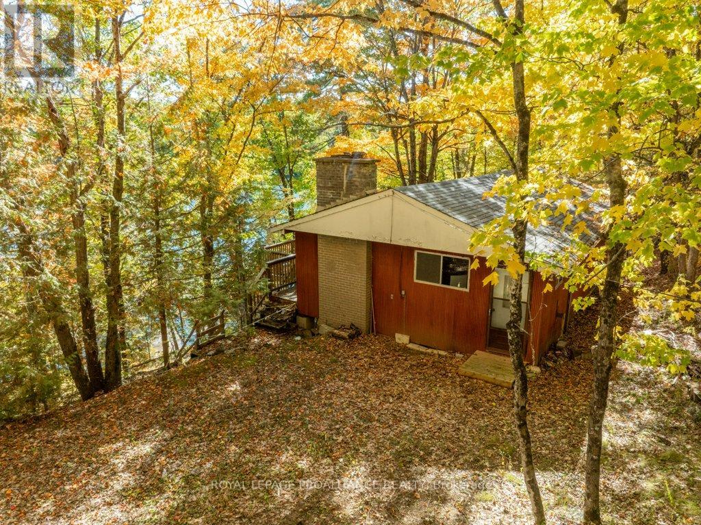 1042 East Flieler Lane, Frontenac, Ontario K0H 1K0 - Photo 4 - X12429865