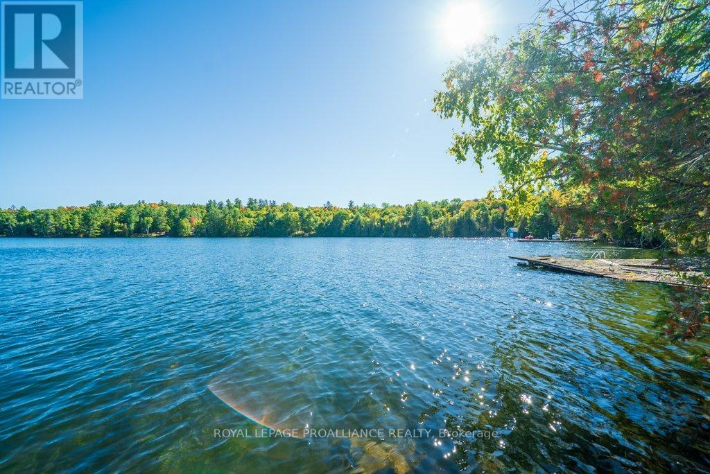 1042 East Flieler Lane, Frontenac, Ontario K0H 1K0 - Photo 44 - X12429865