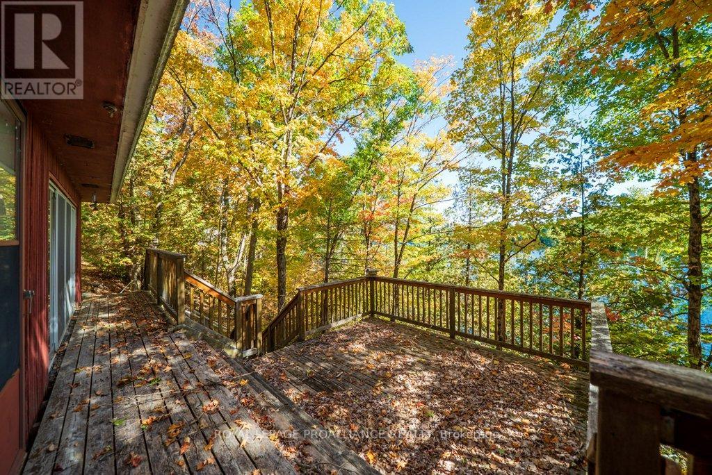 1042 East Flieler Lane, Frontenac, Ontario K0H 1K0 - Photo 8 - X12429865