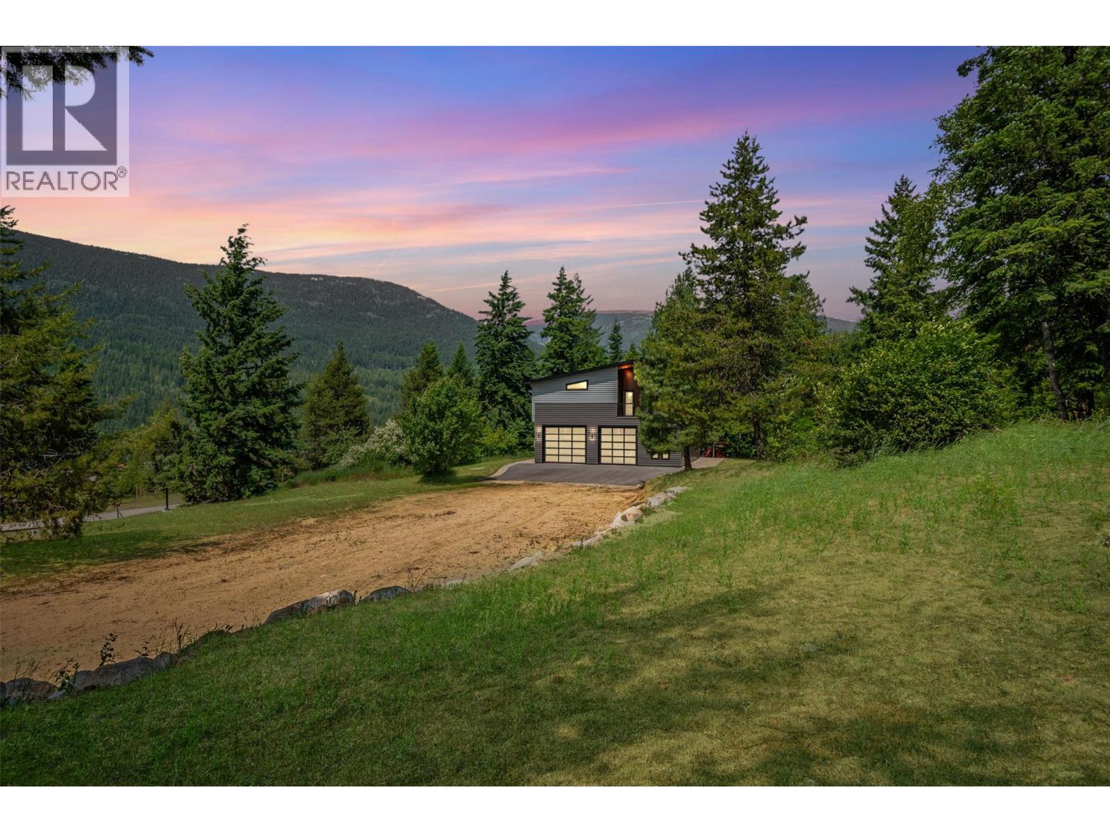 1959 Sandy Road, Castlegar, British Columbia  V1N 4T1 - Photo 4 - 10361779