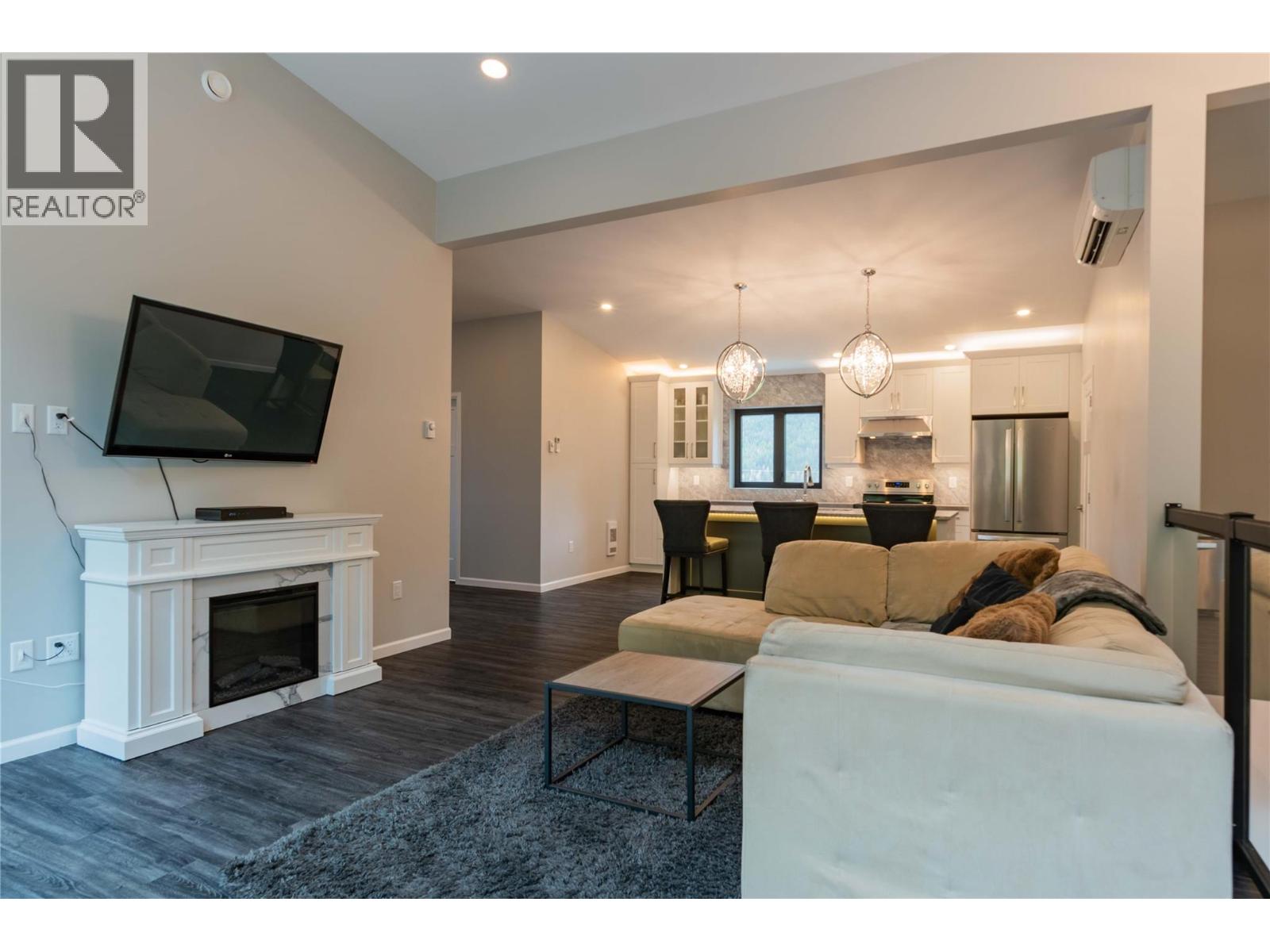 1959 Sandy Road, Castlegar, British Columbia  V1N 4T1 - Photo 10 - 10361779