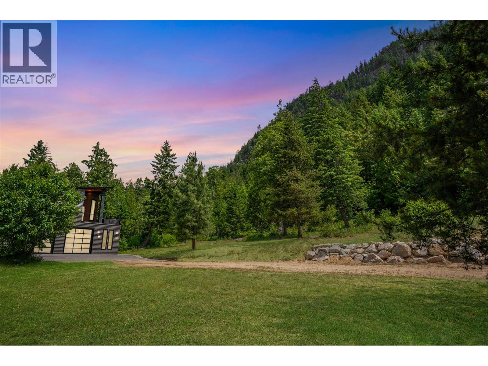 1959 Sandy Road, Castlegar, British Columbia  V1N 4T1 - Photo 6 - 10361779