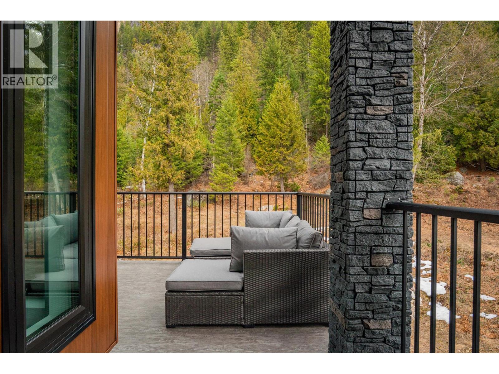 1959 Sandy Road, Castlegar, British Columbia  V1N 4T1 - Photo 36 - 10361779
