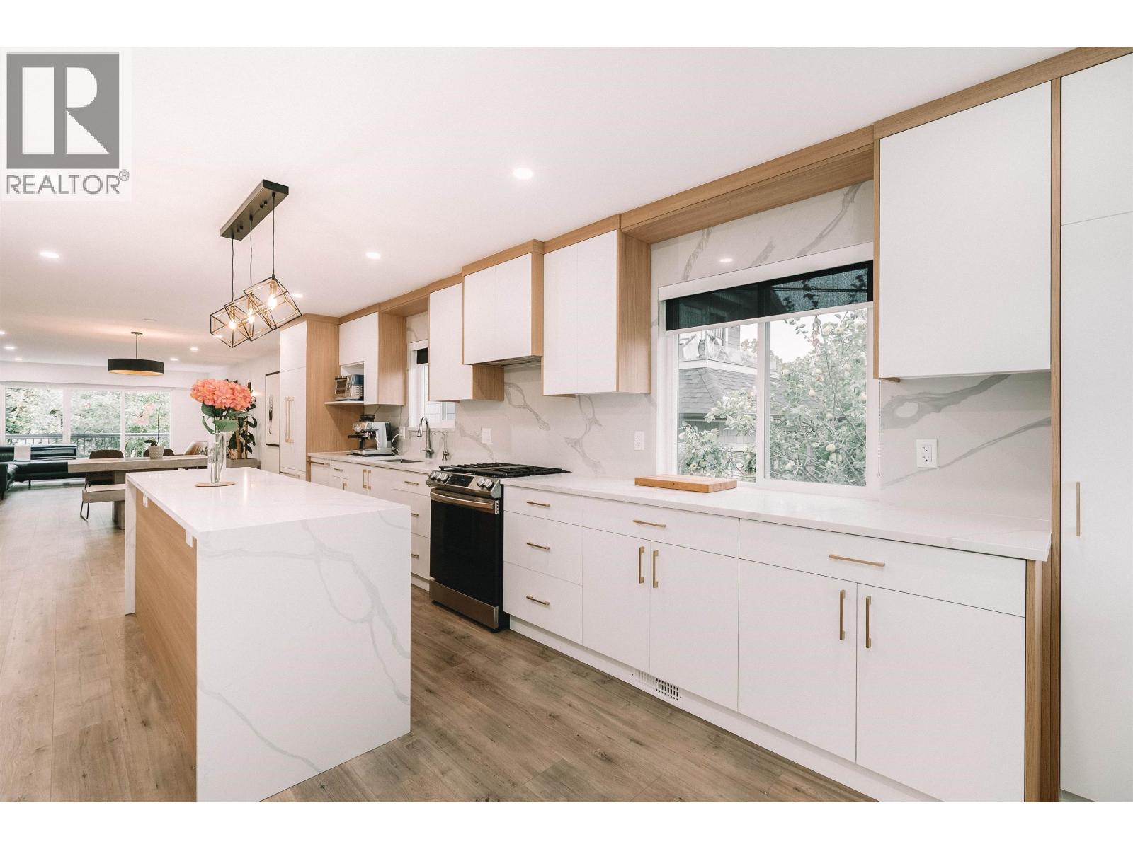 5885 Sherbrooke Street, Vancouver, British Columbia  V5W 3N1 - Photo 11 - R3050916