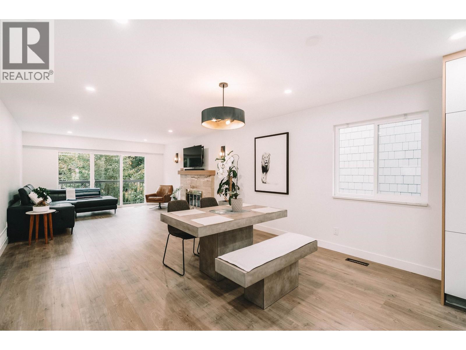 5885 Sherbrooke Street, Vancouver, British Columbia  V5W 3N1 - Photo 8 - R3050916