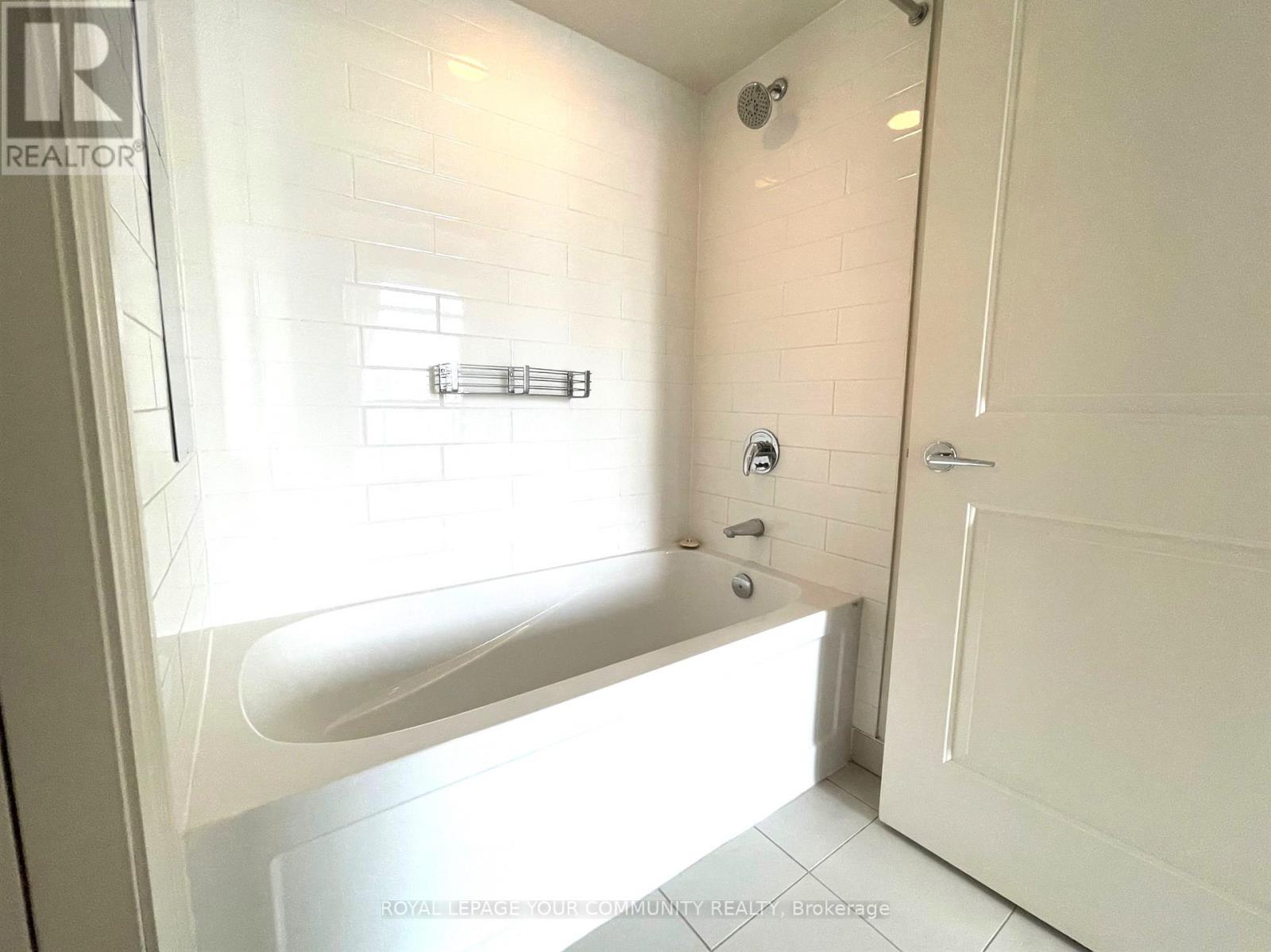 724 - 8110 Birchmount Road, Markham, Ontario  L6G 0E3 - Photo 6 - N12429829