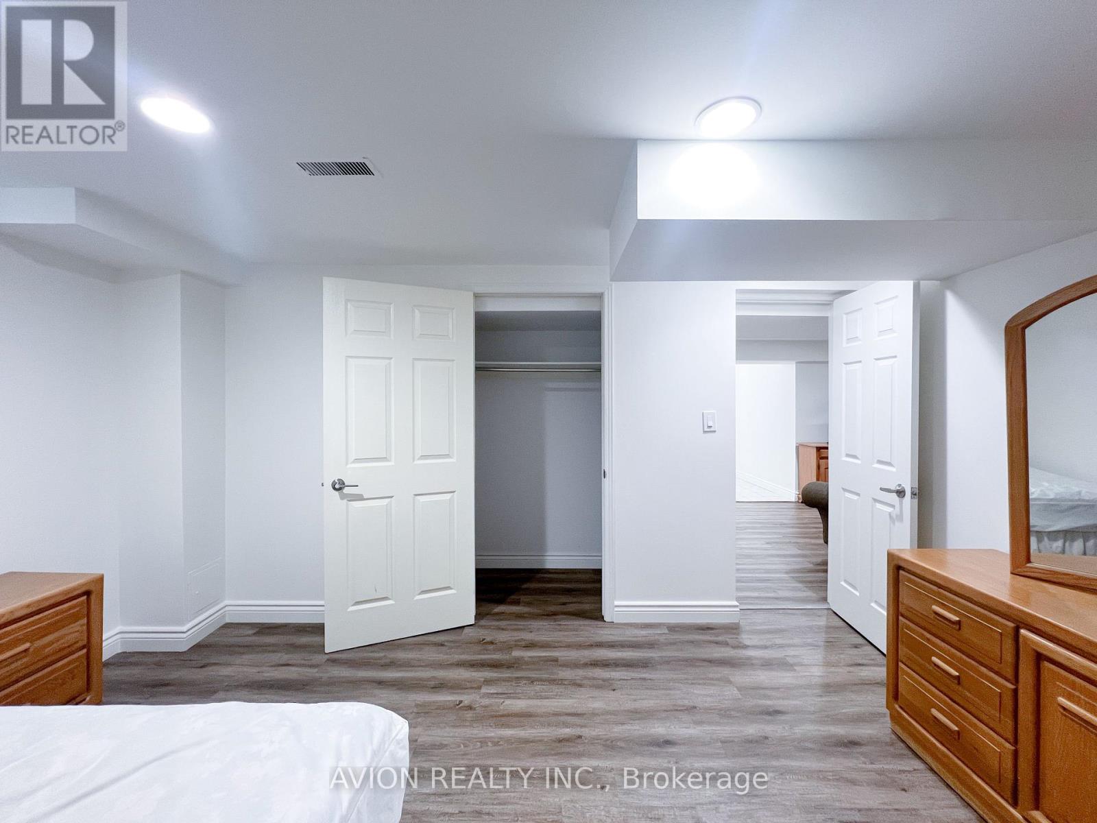 Lower - 48 Samuel Oster Avenue, Vaughan, Ontario  L4J 7C9 - Photo 5 - N12429853