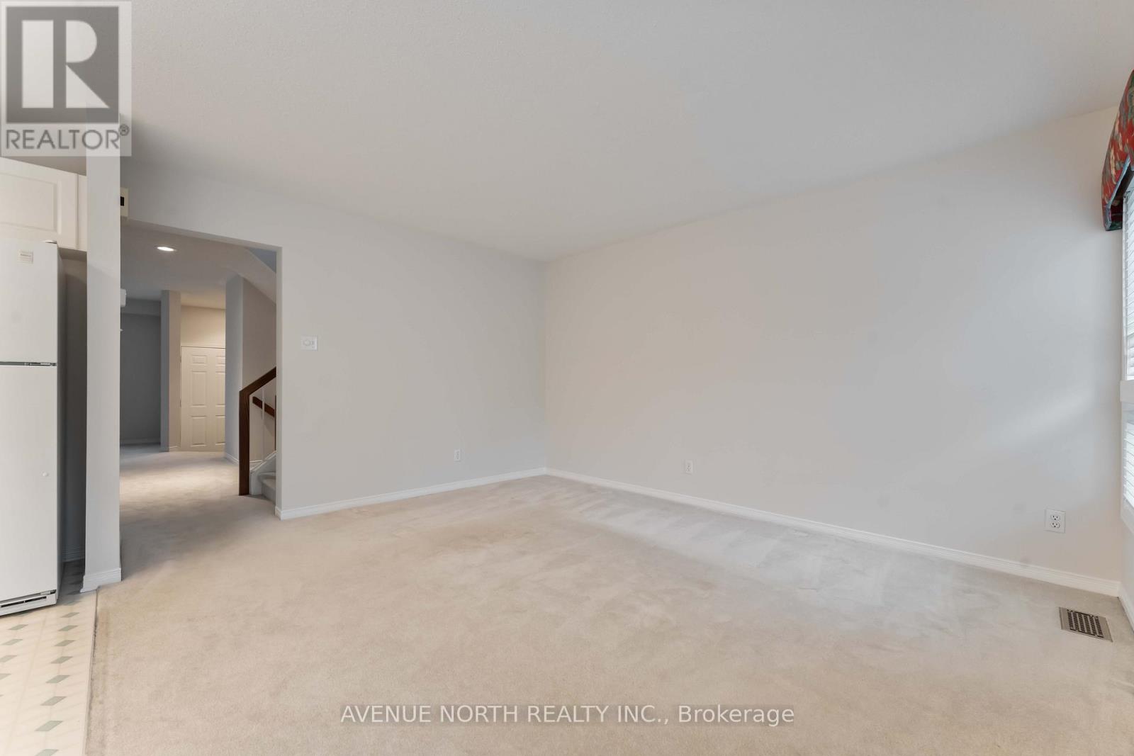 3 Windhurst Drive, Ottawa, Ontario  K2G 6G7 - Photo 12 - X12429871