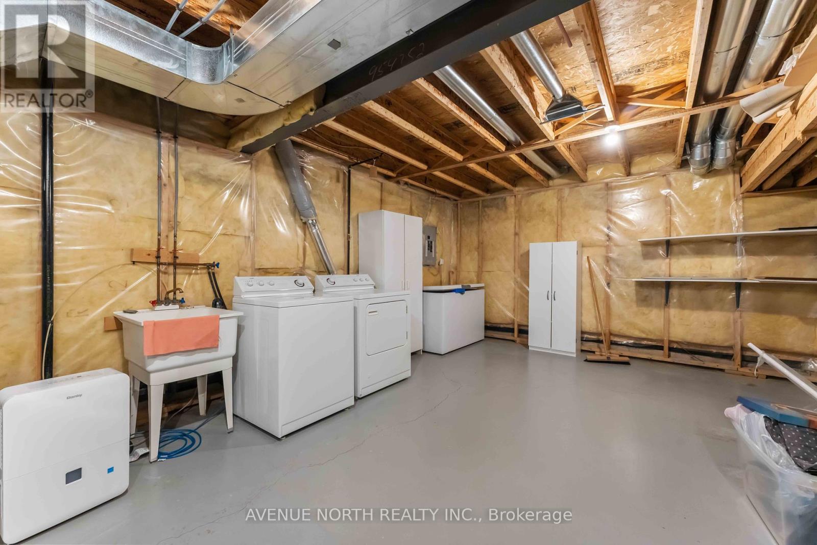 3 Windhurst Drive, Ottawa, Ontario  K2G 6G7 - Photo 24 - X12429871