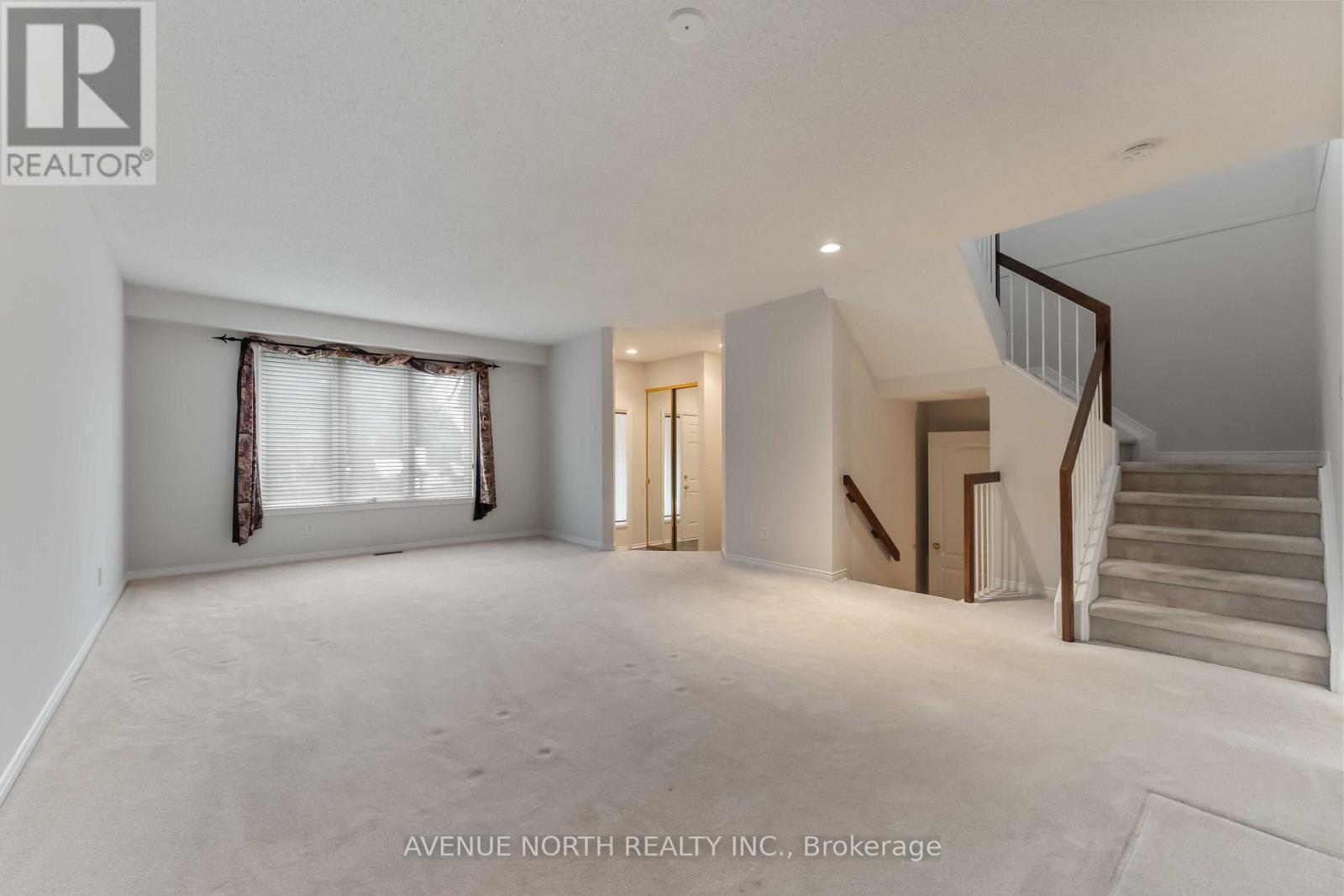 3 Windhurst Drive, Ottawa, Ontario  K2G 6G7 - Photo 6 - X12429871