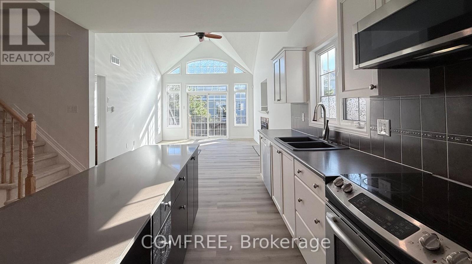 141 Stedman Street, Ottawa, Ontario  K1T 0B4 - Photo 11 - X12429885
