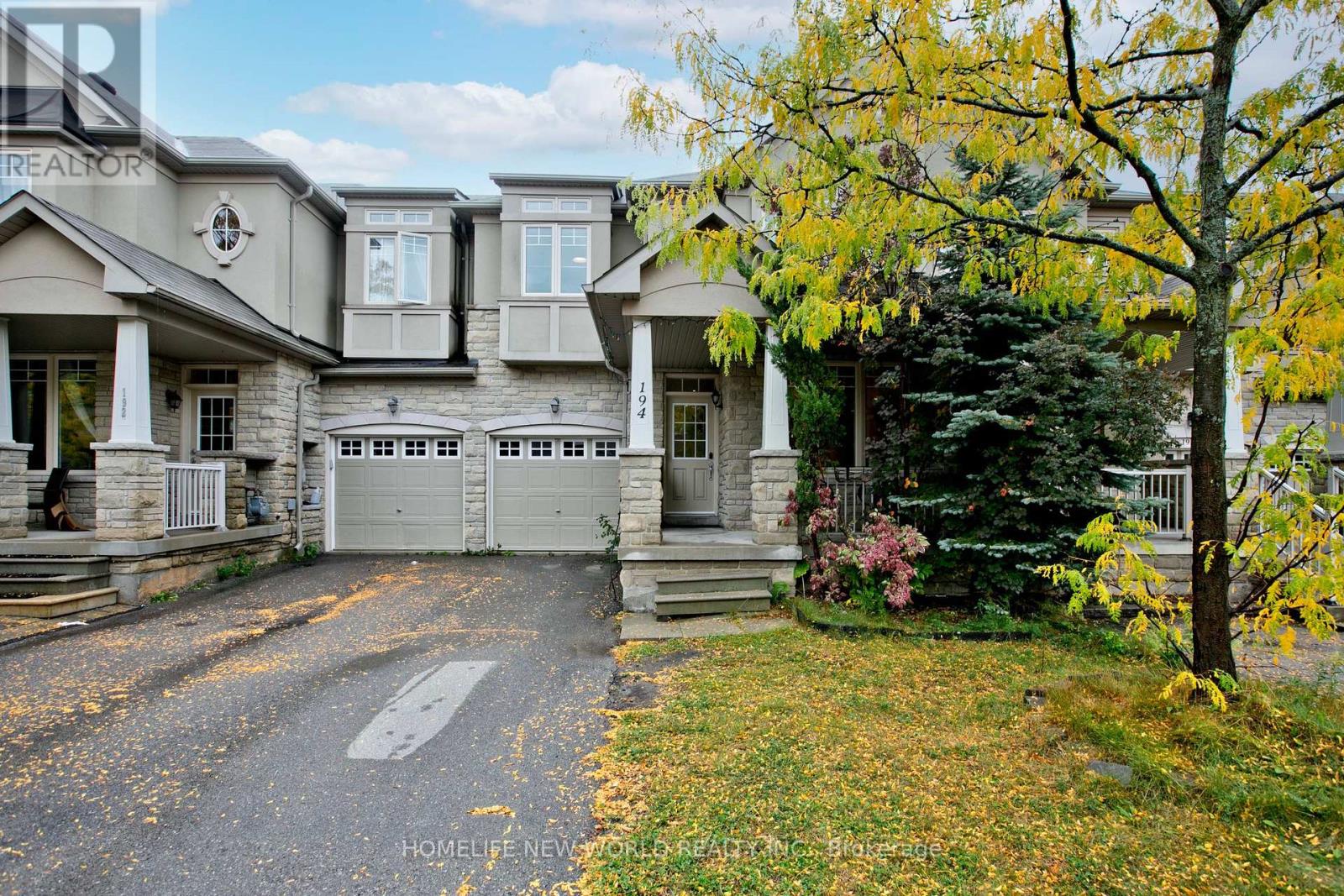 194 Shirrick Drive, Richmond Hill, Ontario  L4E 0C1 - Photo 2 - N12420959