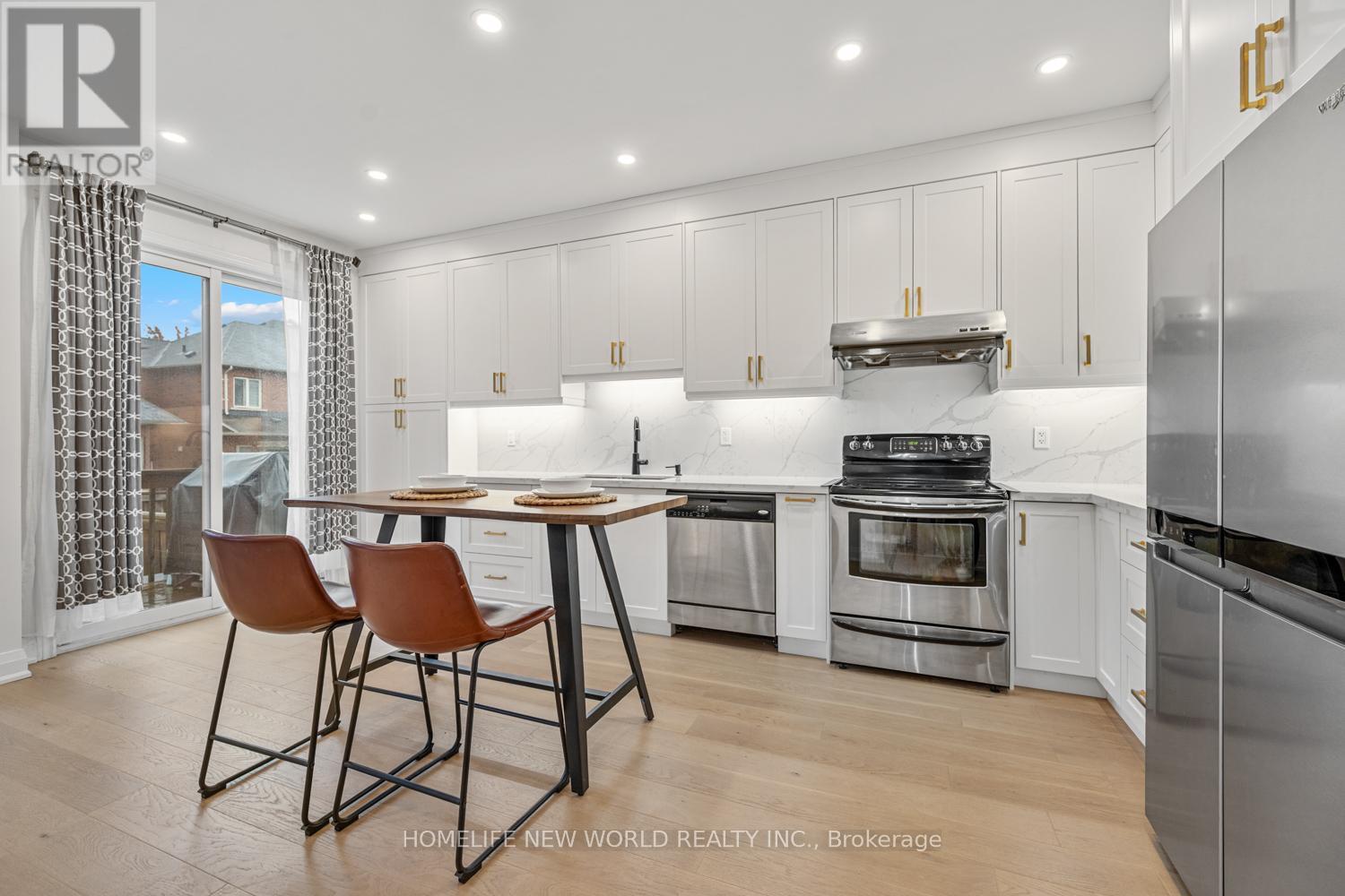 194 Shirrick Drive, Richmond Hill, Ontario  L4E 0C1 - Photo 8 - N12420959