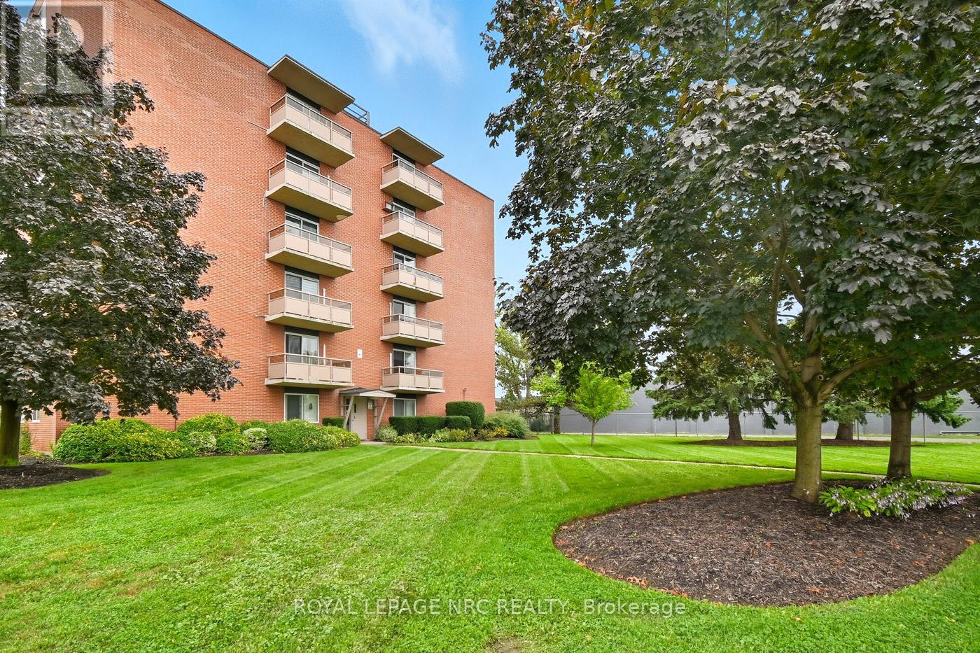 505 - 264 Grantham Avenue, St. Catharines (Carlton/bunting), Ontario  L2M 5B5 - Photo 4 - X12429921