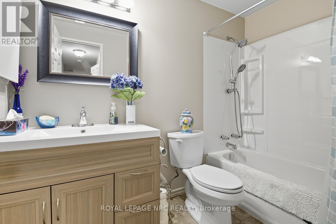 505 - 264 Grantham Avenue, St. Catharines (Carlton/bunting), Ontario  L2M 5B5 - Photo 42 - X12429921