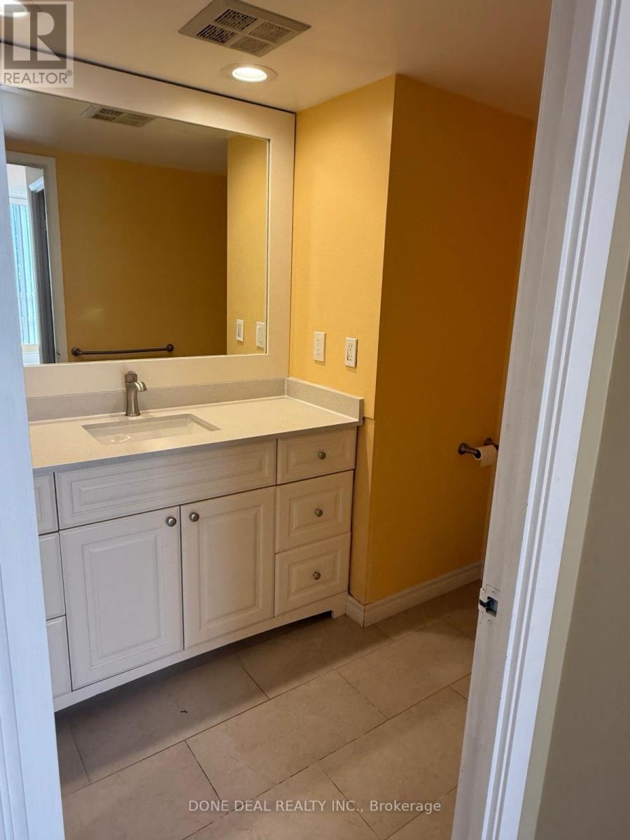 207 - 50 Eglinton Avenue W, Mississauga, Ontario  L5R 3P5 - Photo 22 - W12429825