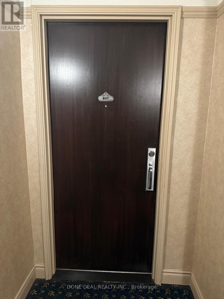 207 - 50 Eglinton Avenue W, Mississauga, Ontario  L5R 3P5 - Photo 5 - W12429825
