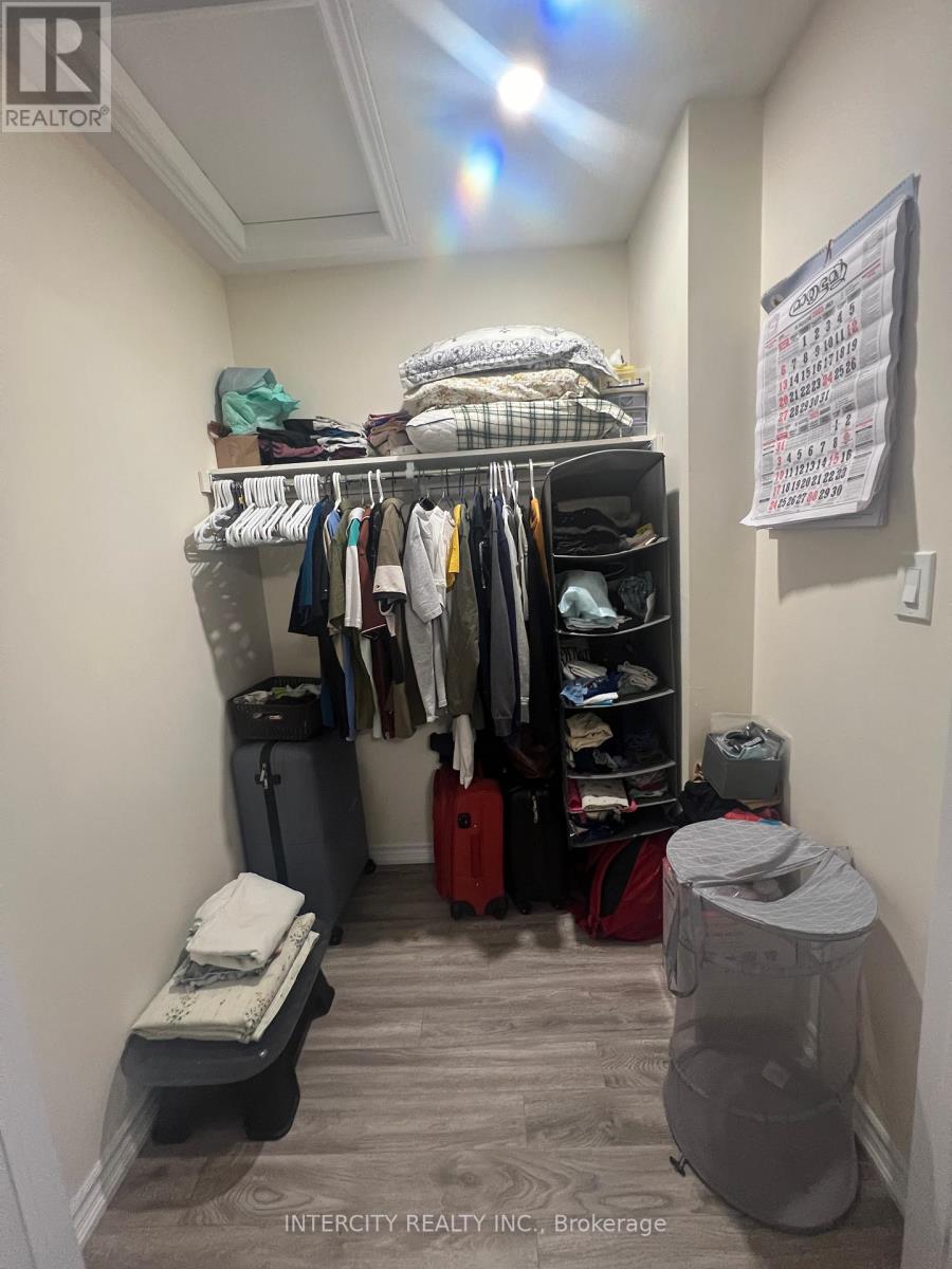 100 - 200 Veterans Drive E, Brampton, Ontario  L7A 5K7 - Photo 8 - W12429839