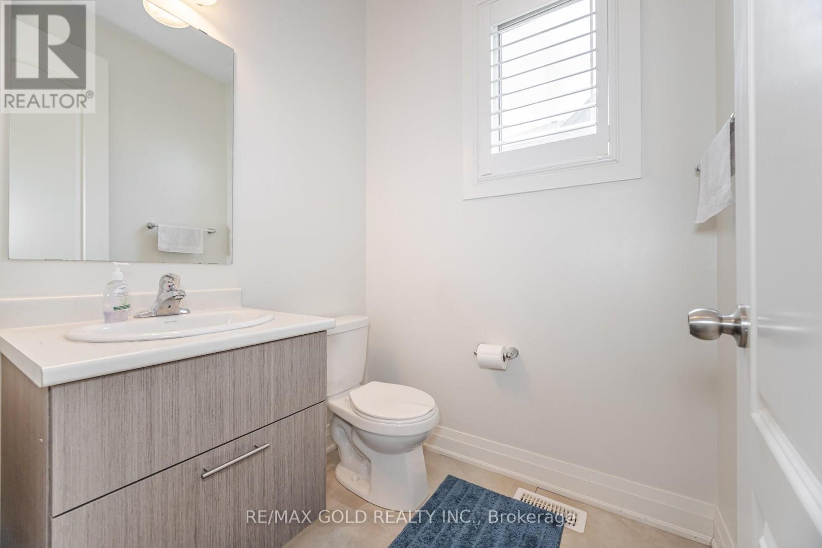 209 Castle Oaks Crossing, Brampton, Ontario  L6P 3X3 - Photo 15 - W12429842