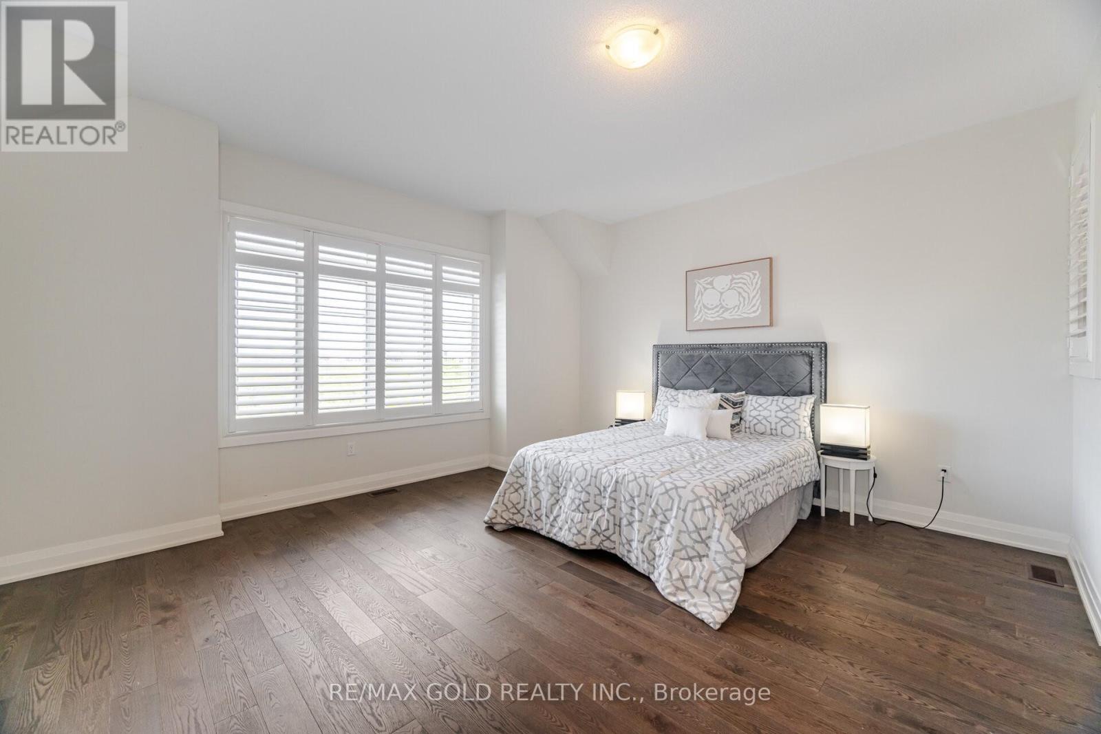 209 Castle Oaks Crossing, Brampton, Ontario  L6P 3X3 - Photo 20 - W12429842