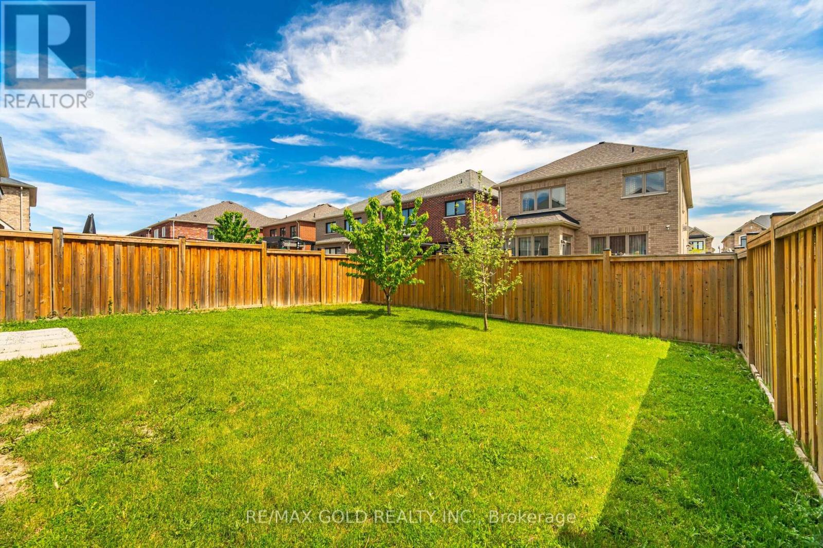209 Castle Oaks Crossing, Brampton, Ontario  L6P 3X3 - Photo 26 - W12429842