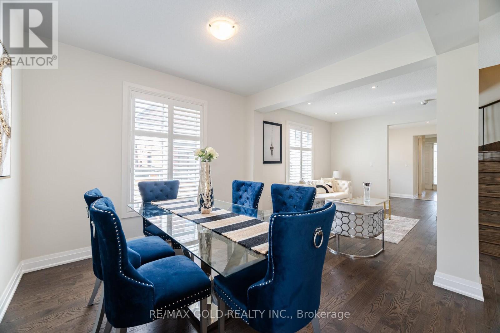 209 Castle Oaks Crossing, Brampton, Ontario  L6P 3X3 - Photo 6 - W12429842