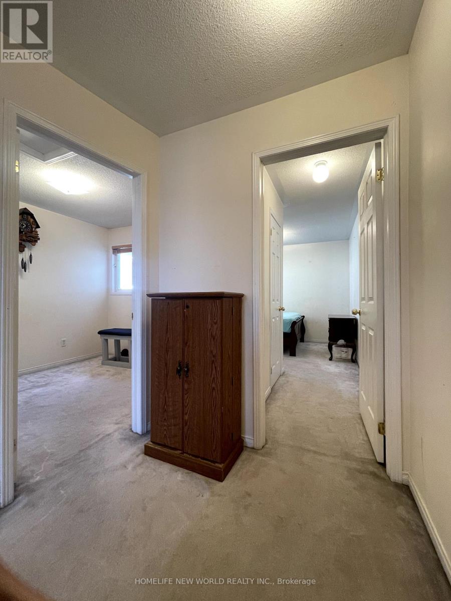 173 Torbarrie Road, Toronto, Ontario  M3L 1G8 - Photo 17 - W12429844